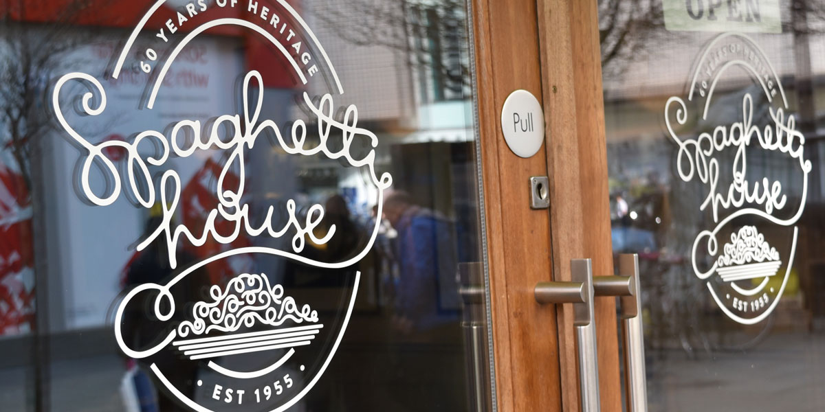 custom made signs Vinyl Signs Blog Image