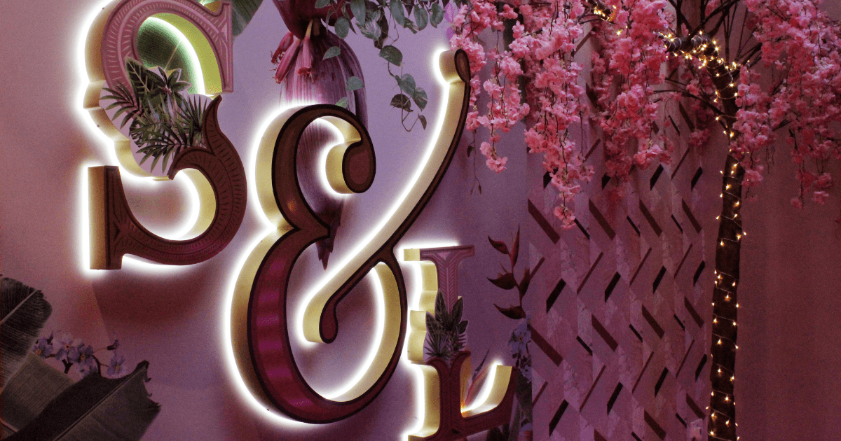 From Garden Bars to Rooftop Cafés Signage Solutions for Outdoor Spaces